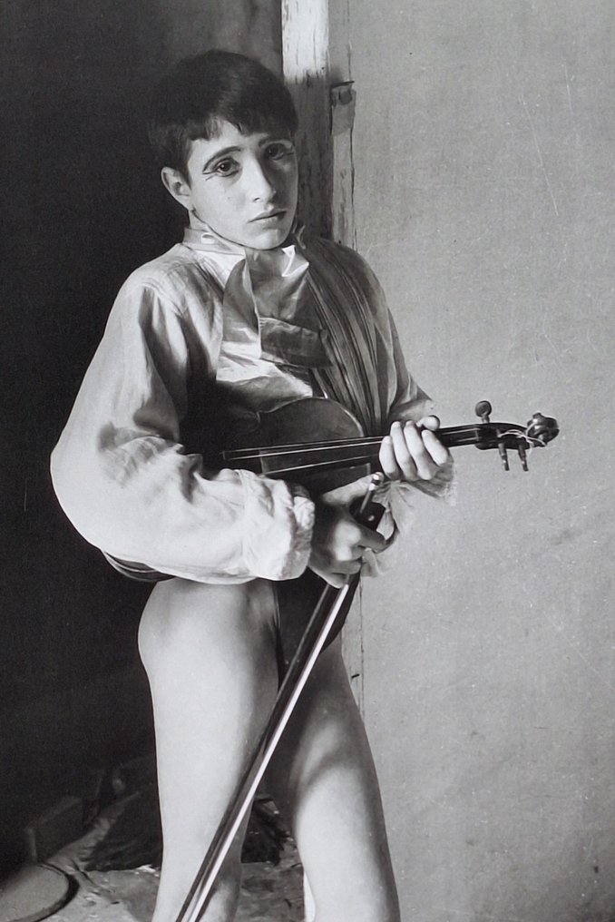 Lucien Clergue (1934–2014) - "Les saltimbanques: le jeune violoniste" #3.2