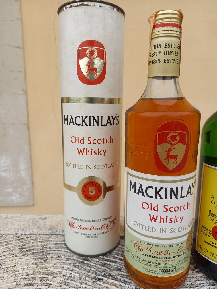 2 x Mackinlay's 5yo + J&B Rare  - b. 1970'erne, 1990'erne - 70cl, 75cl - 3 flasker #2.2