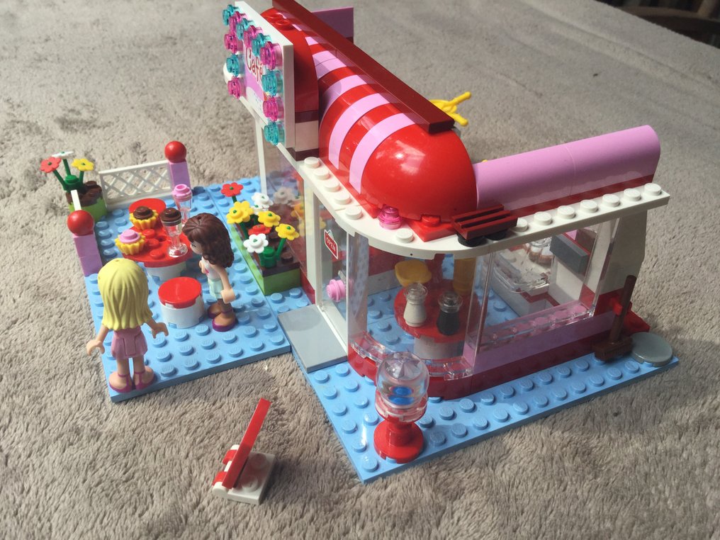 Lego - Friends - 3061 + 3187 - City Park Café + Butterfly Beauty Shop #3.2