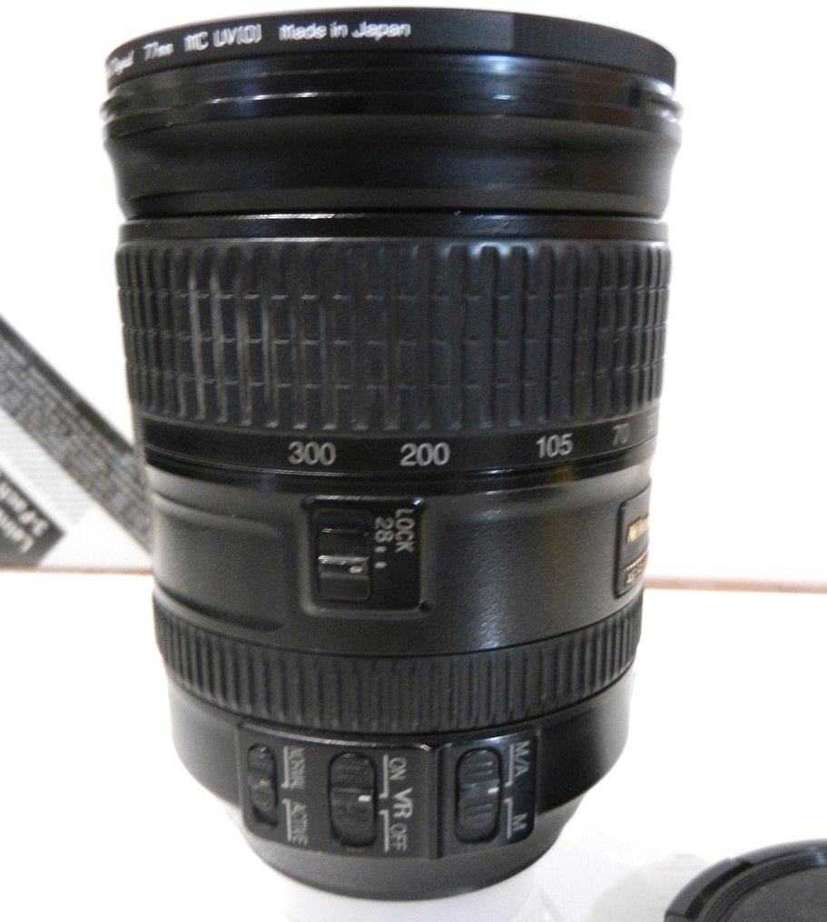 Nikon AF-S 28-300mm 1.3,5-5,6G  VR Zoomlens #2.1