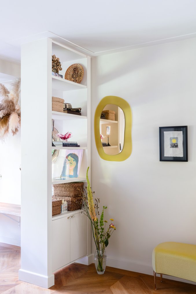 Pon Design - Laura Gaiteiro - Wall mirror  - 'Brain Sneeze - Bless You, Now I get it' Large Concept Mirror #3.2