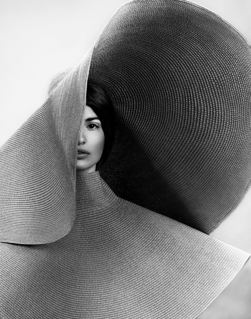 Miss Jack - Chapeau No.8 (high end framed) #1.0