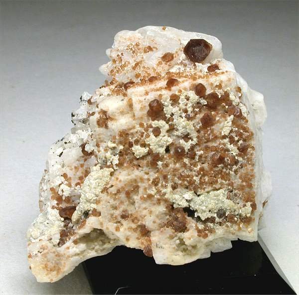 Σπεσσαρτίνης Κρύσταλλοι στη μήτρα - Ύψος: 5 cm - Πλάτος: 5 cm- 75 g - (1) #1.0