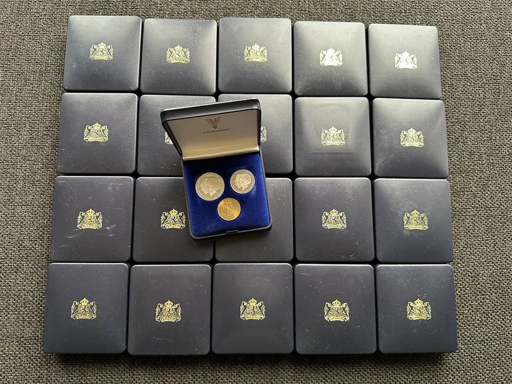 荷兰. Inhuldigingsset 1980 'Dubbelportret' (21x)  (没有保留价) #1.0