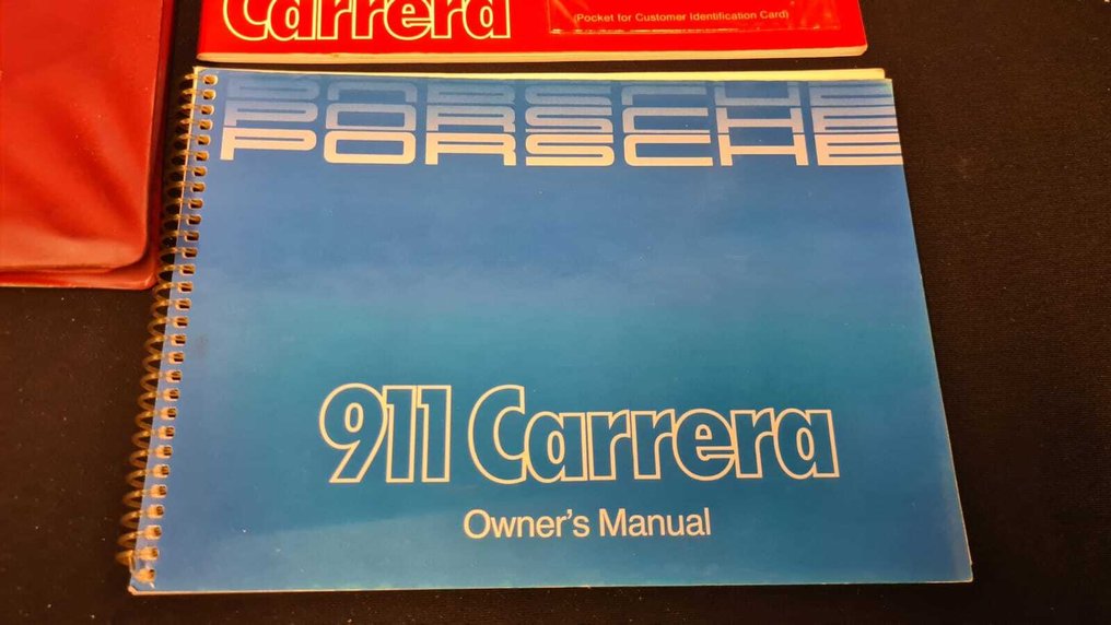 - - PORSCHE 911 CARRERA POUCH + DOCUMENTS (USA MODEL) - 1985-1985 #1.0
