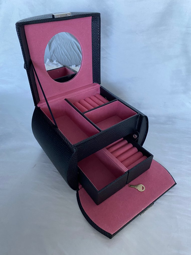 Sieradendoos - Reis met losse scheidingssystemen en een stijlvol handtasje met opbergmogelijkheden. - Glamour #2.1