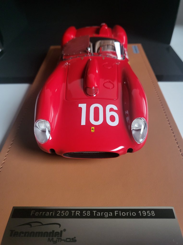 Tecnomodel 1:18 - Modell sportsbil - Ferrari 250 TR58 Targa florio 1958 winner Musso-Gendebien - TM18-260C #1.0