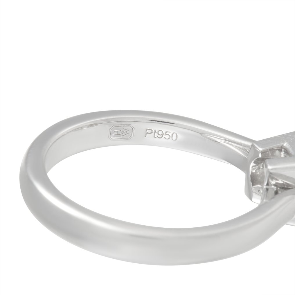 Harry Winston - 戒指 白金, 铂金 0.71克拉 钻石 订婚戒指 -  0.71ct. tw. 钻石 (天然)  #4.3