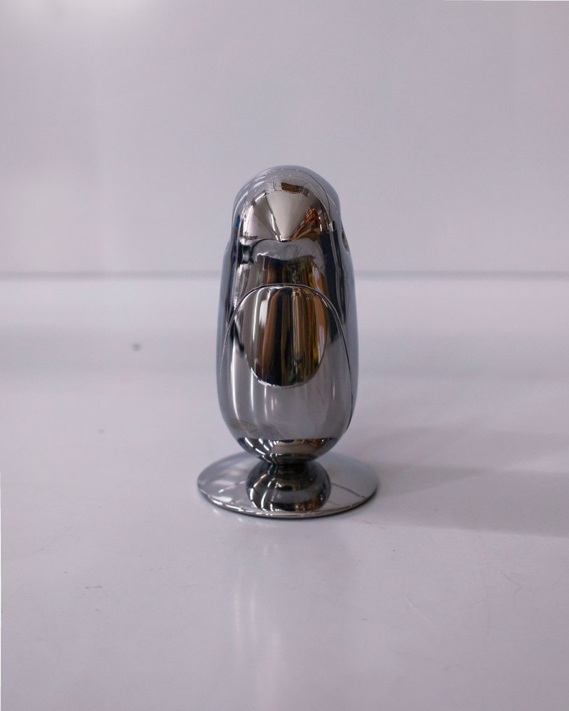 Dekoratív dísz - Alessi - CHIP - Mágneses gemkapocs tartó #3.2