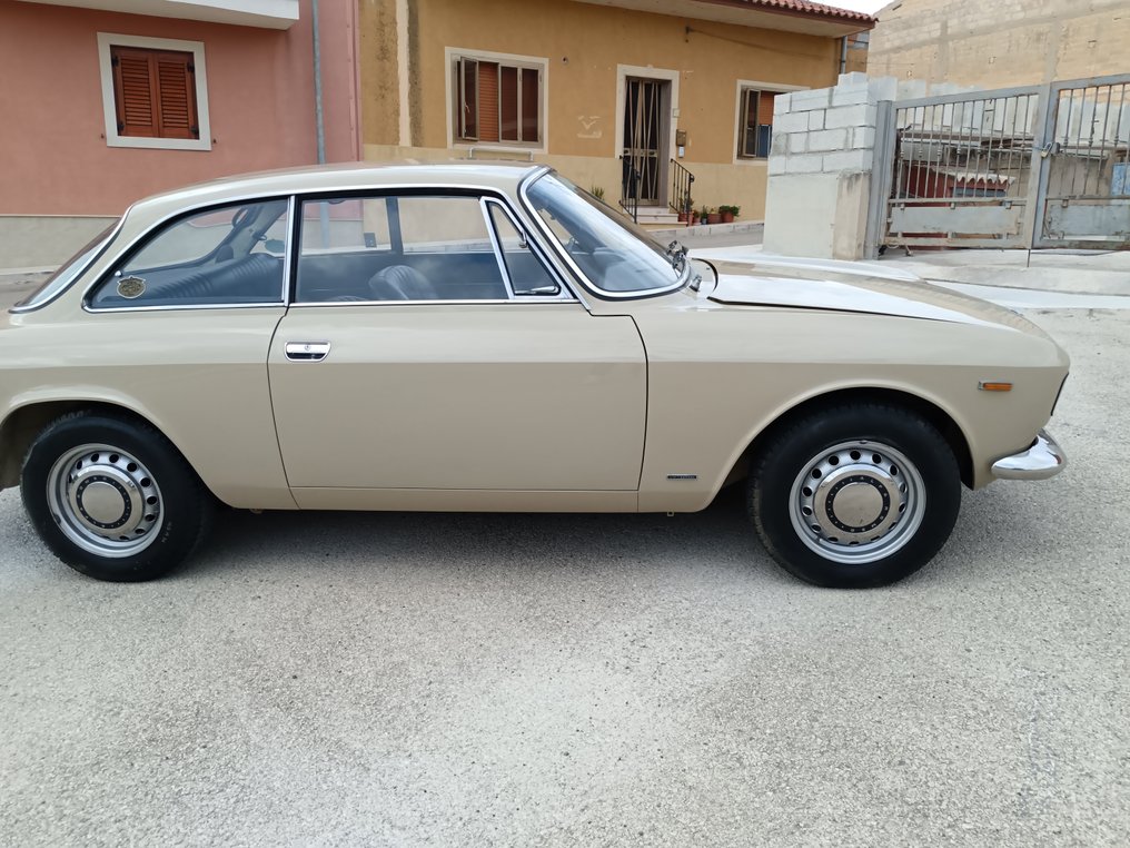 Alfa Romeo - Giulia GT Scalino - 1970 #4.3