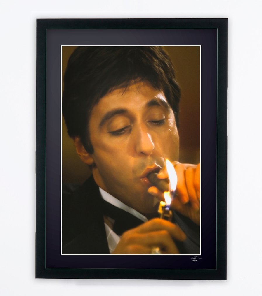 Al Pacino as "Tony Montana" - Scarface (1983) - Fine Art Photography - Luxury Wooden Frame 70X50 cm - Limited Edition 02 of 30 - Serial 20004 - Original Certificate (COA), Hologram - 100% New. Shipping Reduction from 3 items #3.2