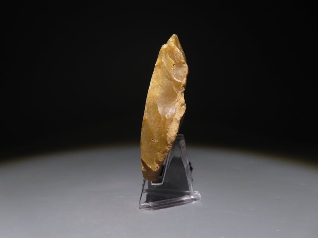 欧洲 燧石 手斧 - 刀。高 7.8 厘米。新石器时代,公元前 6000 - 4000 年 (没有保留价) #1.0