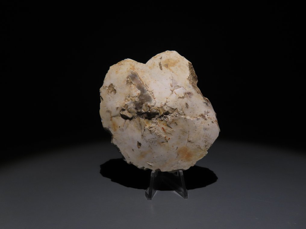 Europe Flint Hand axe - knife. 8,5 cm H. Neolithic, 6000 - 4000 BC (No Reserve Price) #1.0