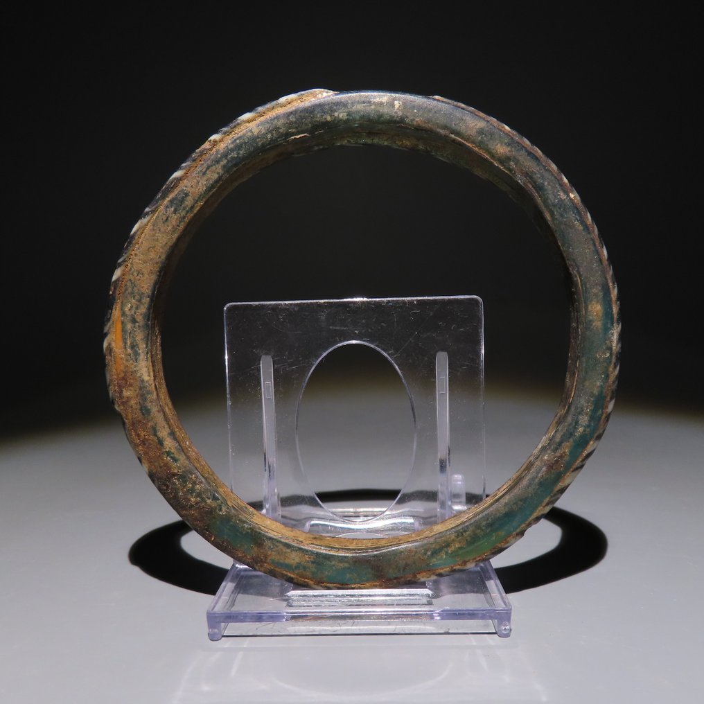 古罗马 玻璃 手镯。公元一至三世纪,直径9厘米。 (没有保留价) #1.0