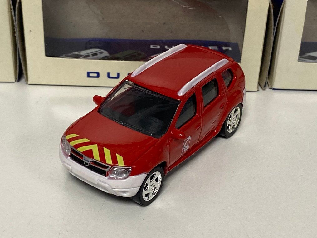 Norev 1:64 - 模型汽车 (3) - Dacia Duster Armée de Terre + Dacia Duster Pompiers 18 + Dacia Duster Médecin - 精美的限量版和已售罄的模型 #2.1