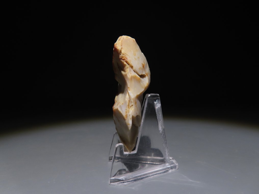 欧洲 燧石 手斧 - 小刀。5.5 厘米 高,新石器时代,公元前6000 - 4000年 (没有保留价) #1.0