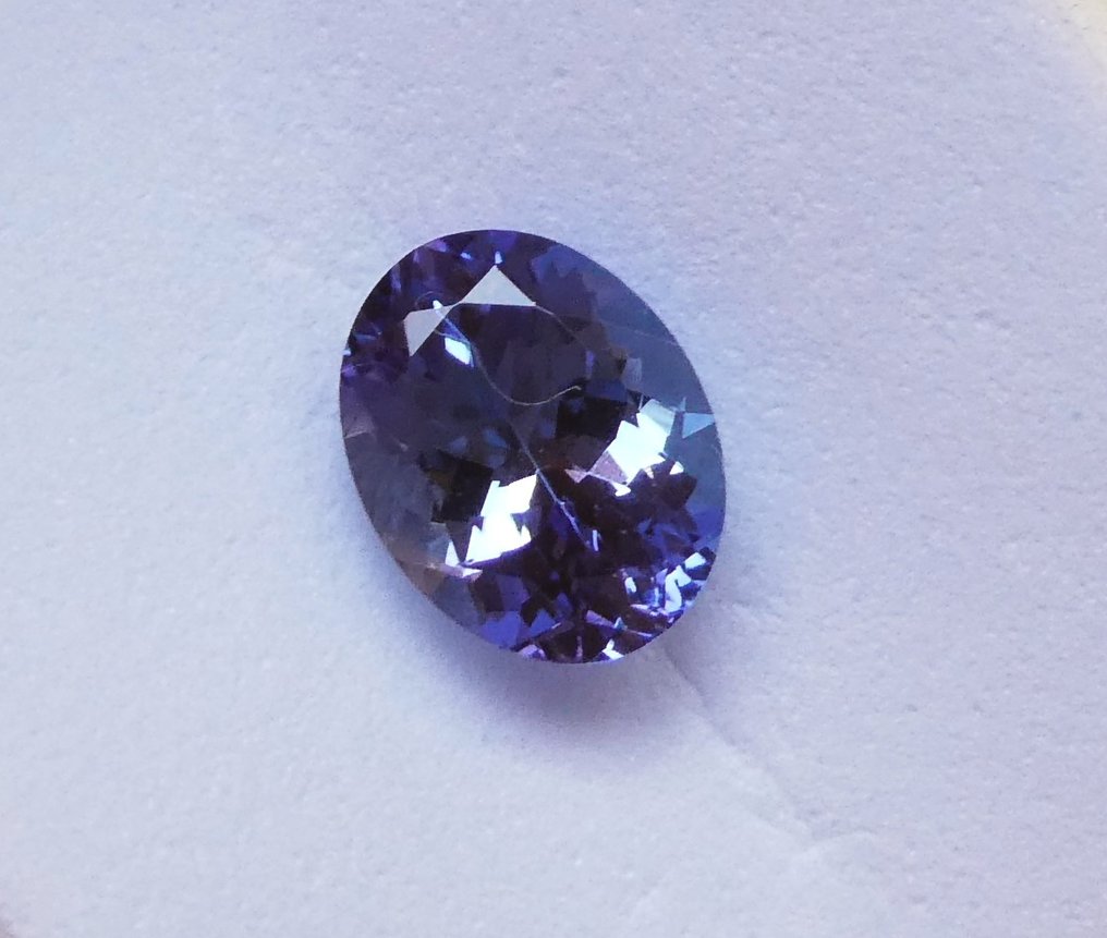 Tanzanit  - 1.88 ct - Instituto Gemólogico Español (IGE) #3.2