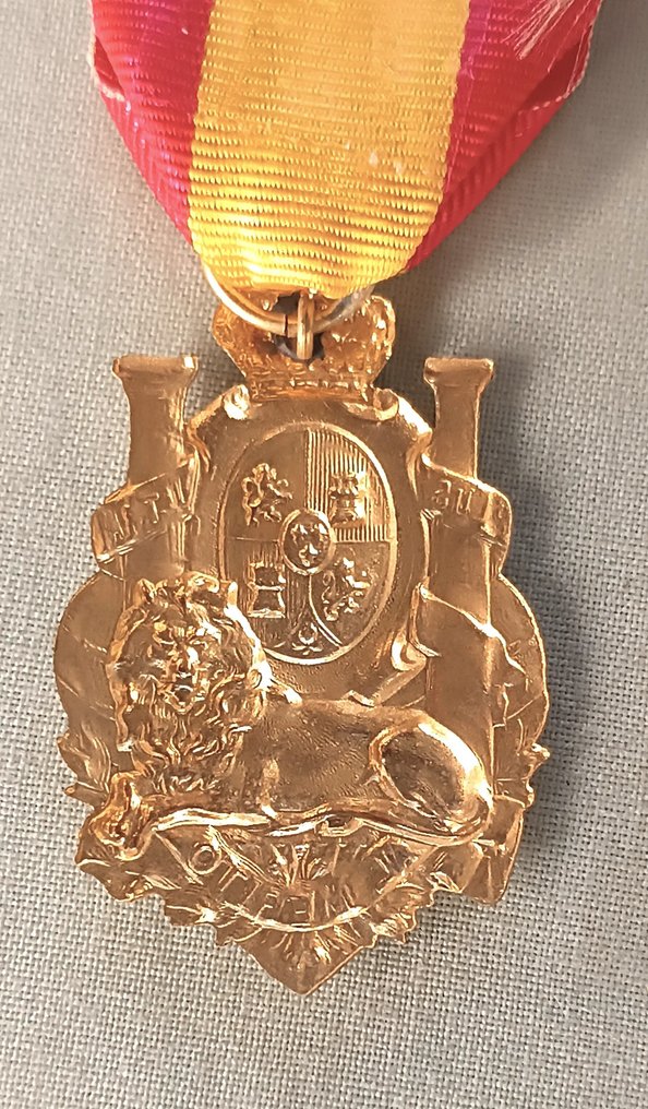 Spain - Military medal - Gold Medal of Merit, First Class, of King Alfonso XII #3.2