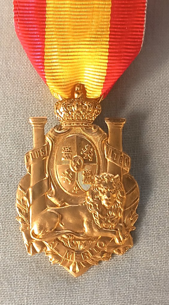 Spain - Military medal - Gold Medal of Merit, First Class, of King Alfonso XII #2.1