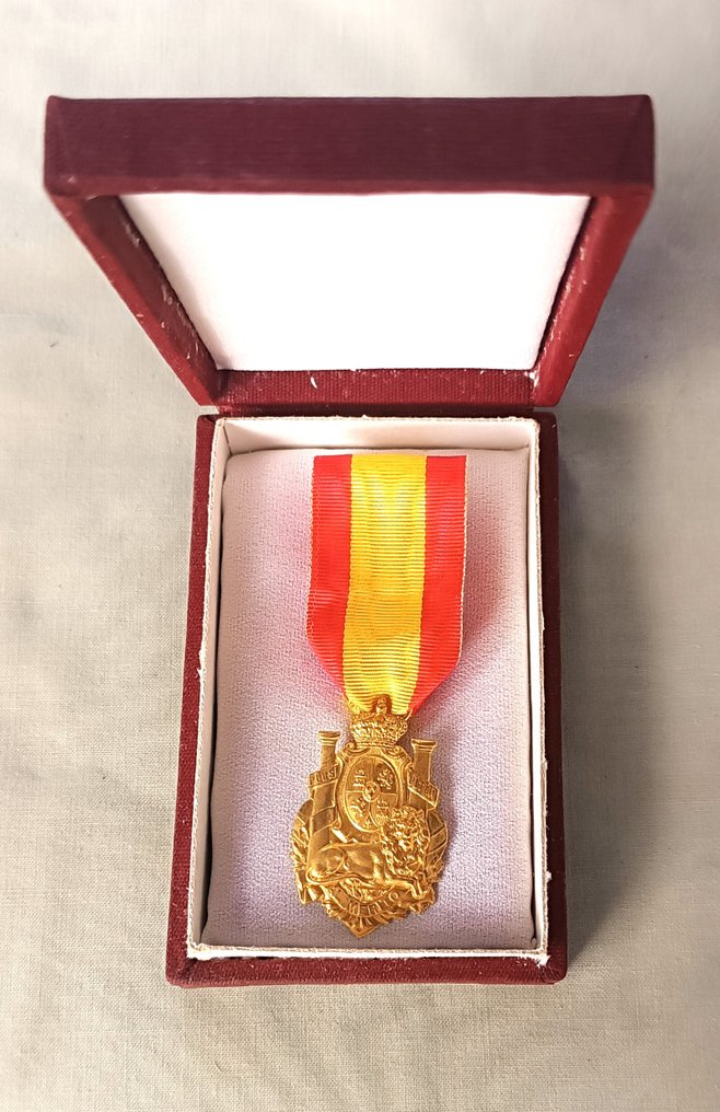 Spain - Military medal - Gold Medal of Merit, First Class, of King Alfonso XII #1.0