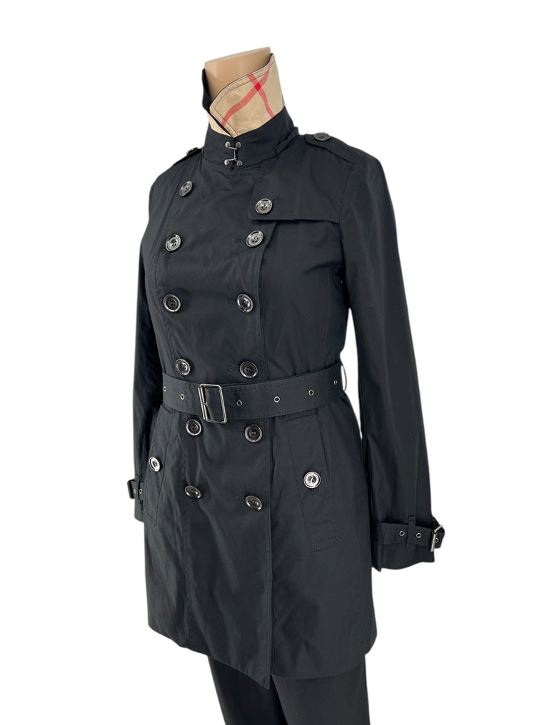 Burberry - Trenssitakki - Uudet lapulliset #3.2