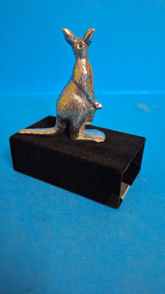 μασκότ - AC - 1940 #3.2