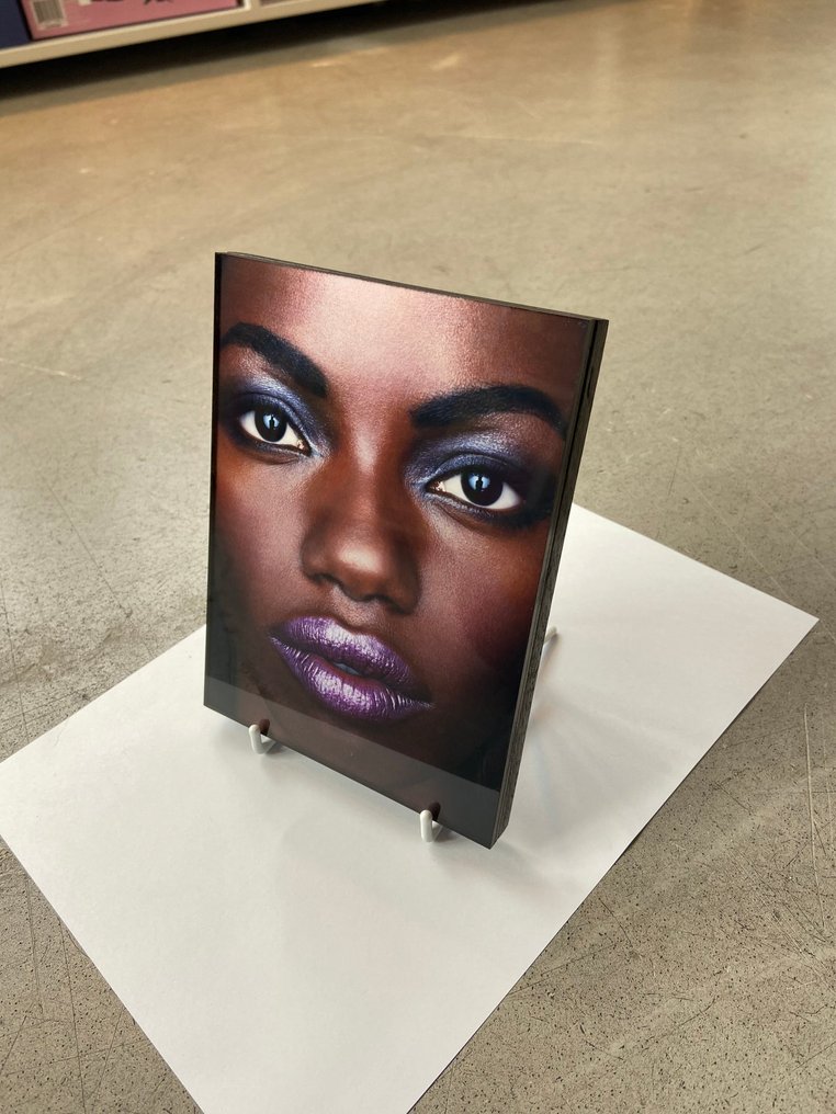 Erwin Olaf (1959) - Paradise Portraits - Tabara #2.1