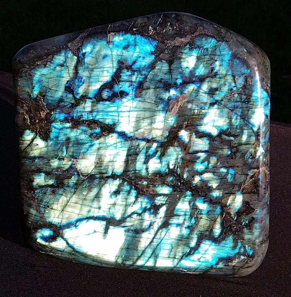 拉长石/中钙长石 磨光 - 高度: 25 cm - 宽度: 23 cm- 10.9 kg #1.0