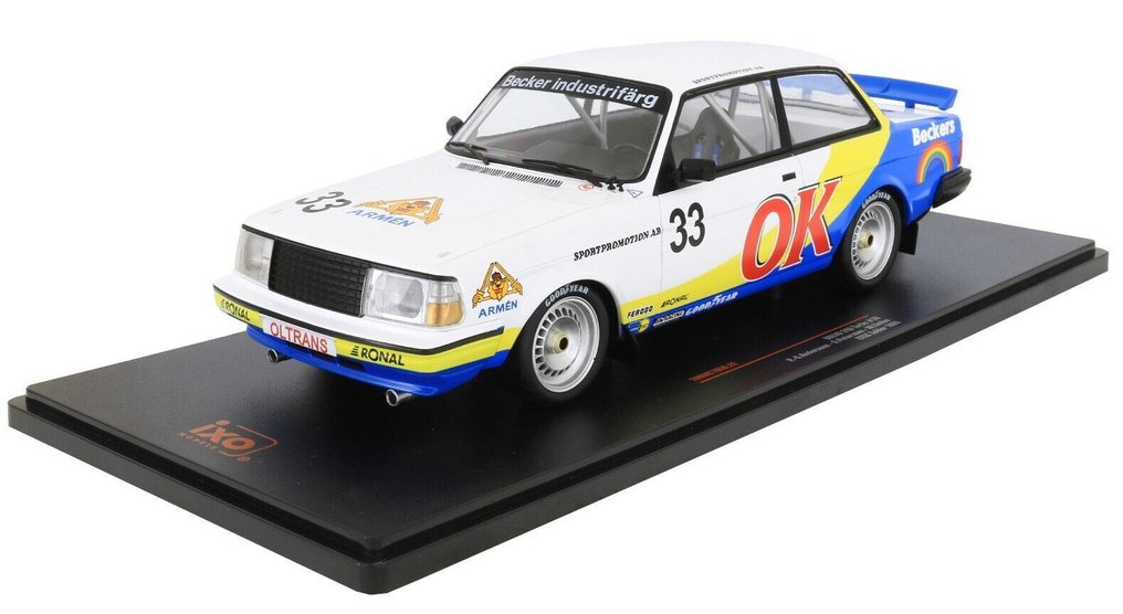 IXO 1:18 - Model race car - Volvo 240 Turbo #33 ETCC Zolder 1985 - P.-G. Andersson / G. Petersson / M. Linden #2.1