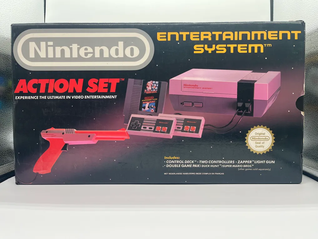 Nintendo - Nes - ACTION SET in Very Good Condition - Complete In Box with Poster - Video game console + games - In original box #1.0