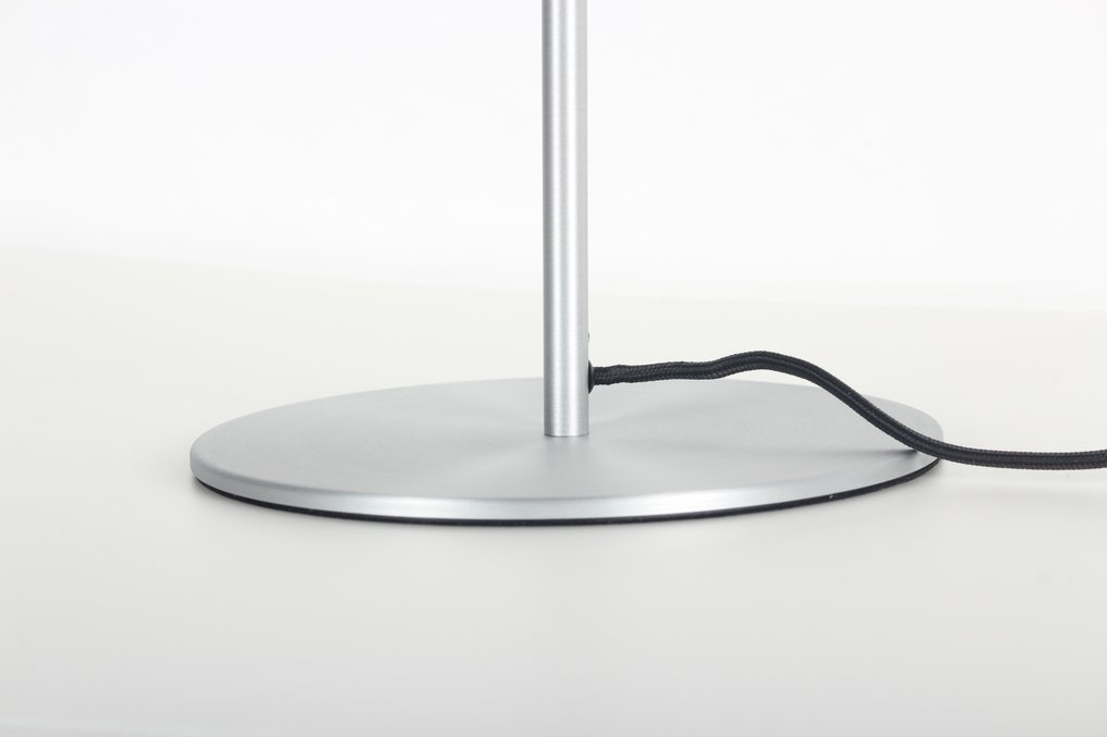 Frandsen - Philip Bro - Table lamp - Champ Table Lamp – Aluminium - Aluminium #3.2