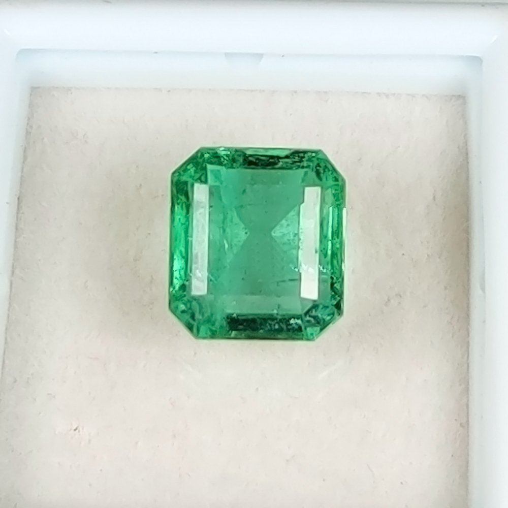 祖母绿 - 3.96 ct - 国际宝石研究院(IGI) - 顶级光泽 #1.0