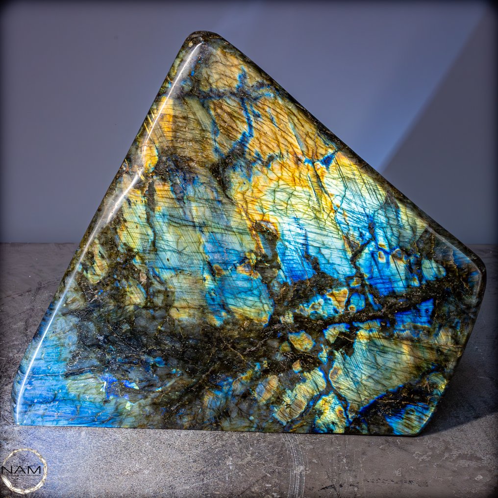 Naturlig Første Kvalitet Labradorit Poleret- 8153.22 g #3.2