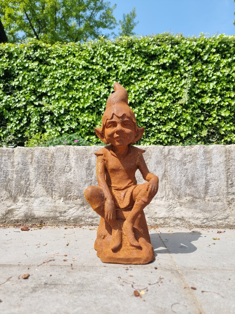 雕像 - A dreaming garden gnome - 铁 #1.0