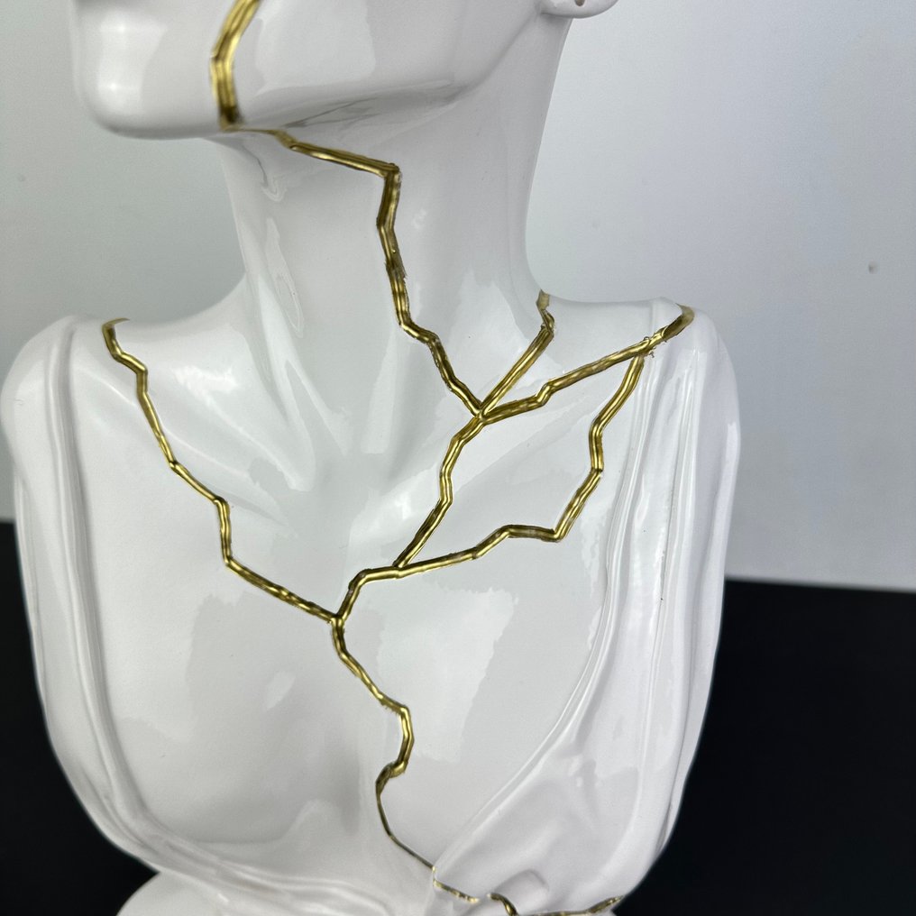 Santicri - Opera Santicri - Tired Face White #2.1