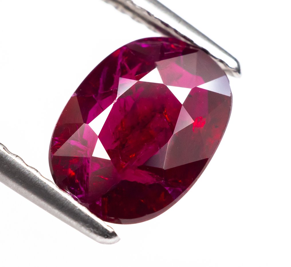 Ruby - 1.68 ct - International Gemological Institute (IGI) - Deep Purplish Red #1.0