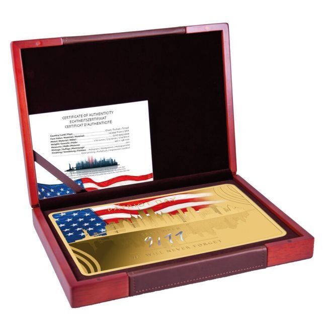 1/10 Troy Ounce - Guld .999 - 2022 1/10 oz Gold 10.000 CFA Chad 9/11 We Will Never Forget Coin-bar in Wood Box - Med intyg #1.0