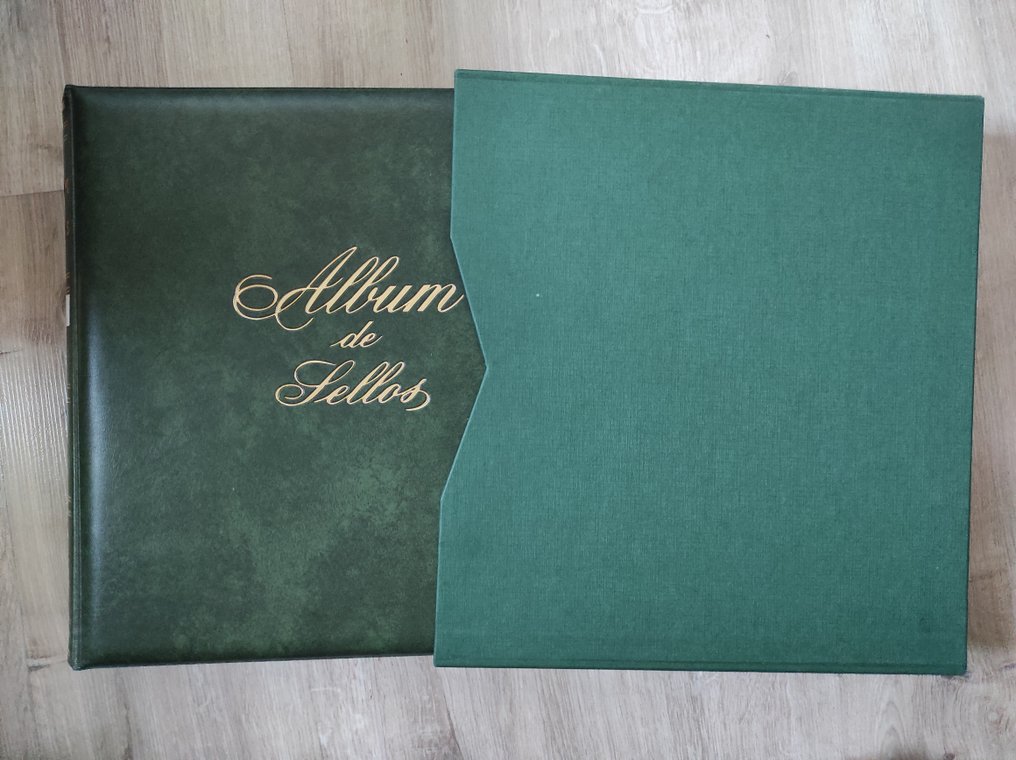 Spain 2003/2005 - Album with a complete collection of Spanish stamps in a block from 2003/2005, new without hinge. - edifil #1.0