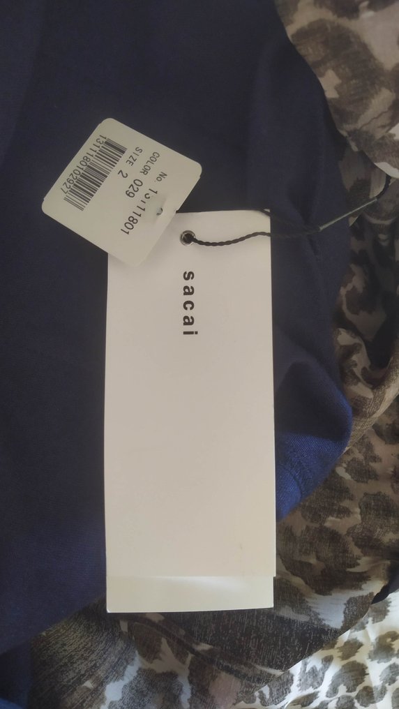 RRP 860 €.  SACAI - Top - New with tags #1.0