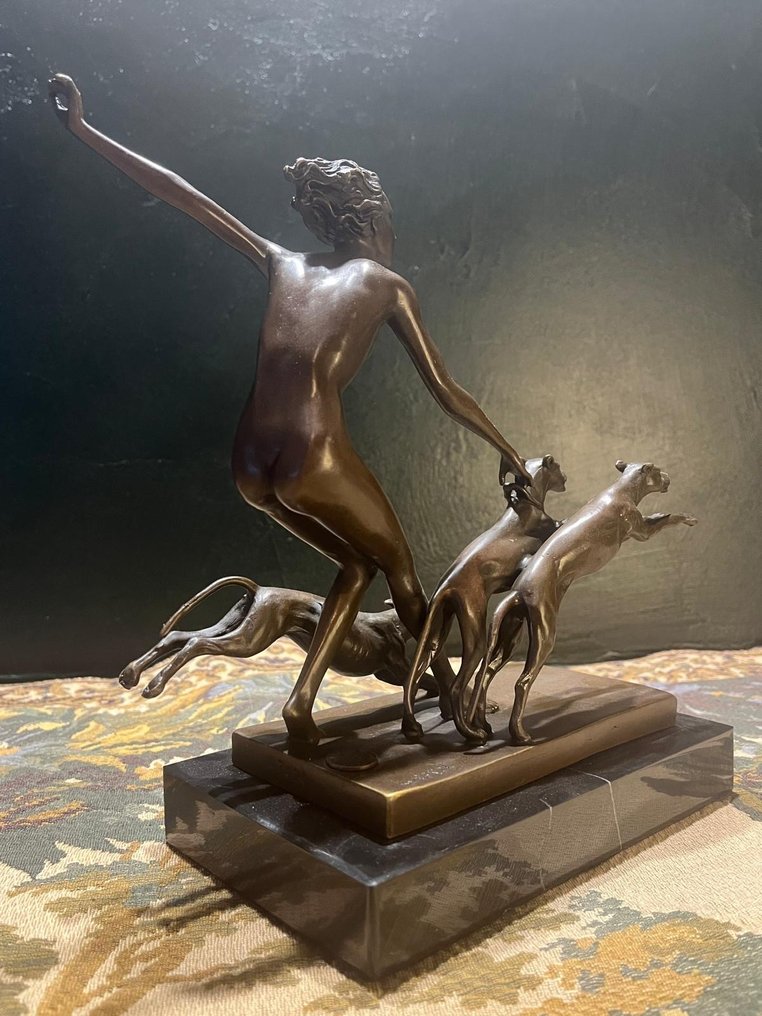 雕塑, Hunting Diana with 3 dogs - 23 cm - 黄铜色, 大理石 #3.2