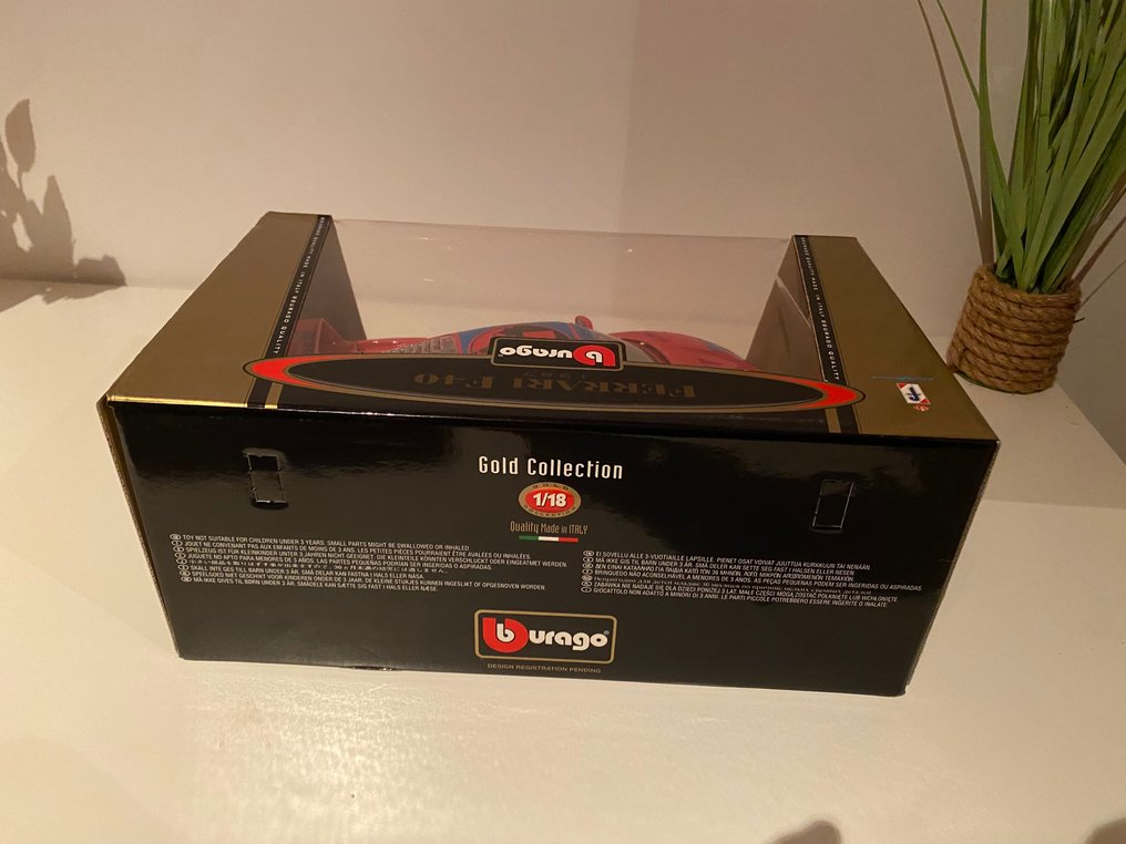 Bburago 1:18 - Machetă mașină - Ferrari F40 - Colecția de aur #2.1