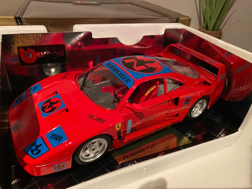 Bburago 1:18 - Machetă mașină - Ferrari F40 - Colecția de aur #3.2