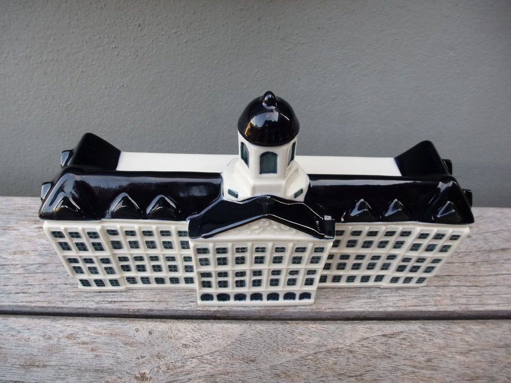 KLM house - KLM Palace on Dam Square - Platinum for Life  #4.3