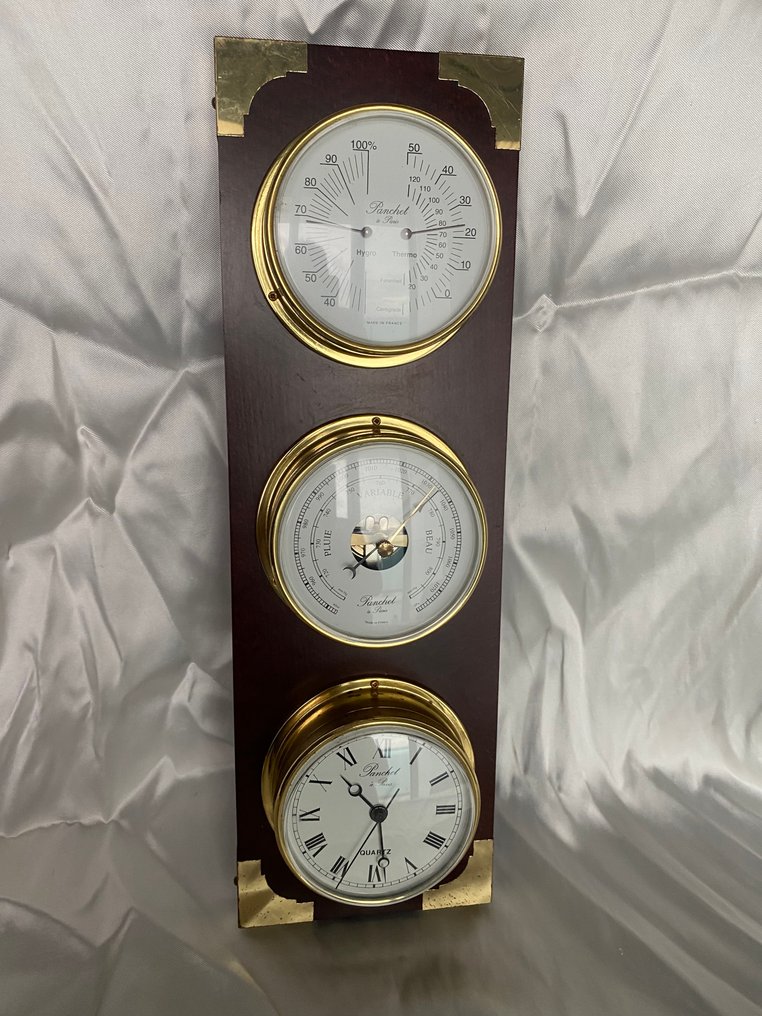Maritime Object - Nautical station with clock, barometer, thermometer, and hygrometer in bronze on wood, 42 cm high. #3.2