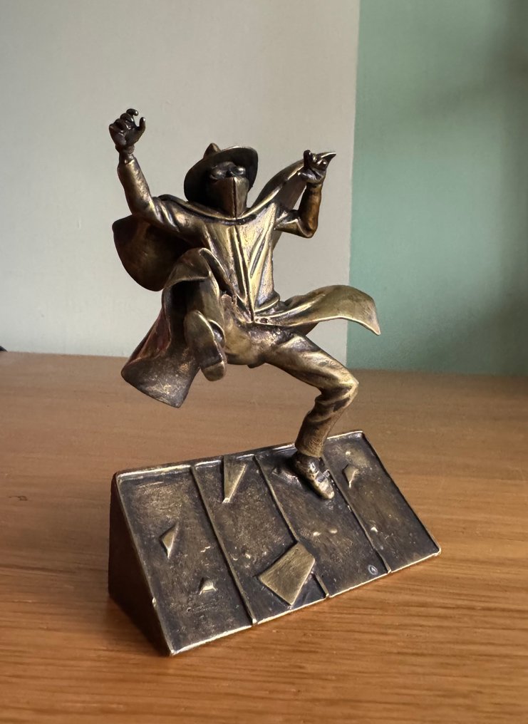 Pixi Atelier Bronze - Blake & Mortimer - 1 - Figurine Guinea Pig sautant du toit #1.0