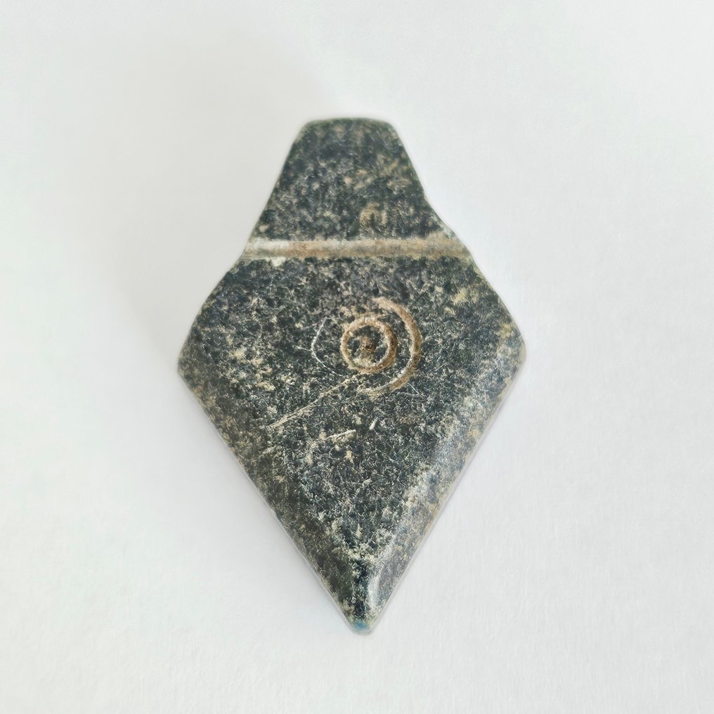 古代西亚，巴克特里亚 片岩 稀有珠子护符胸饰，象征宇宙 - 30 mm  (没有保留价) #1.0