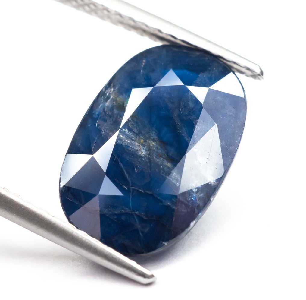 Ingen mindstepris Safir  - 5.68 ct - Gem Report Antwerp (GRA) - Mørk Blå #1.0