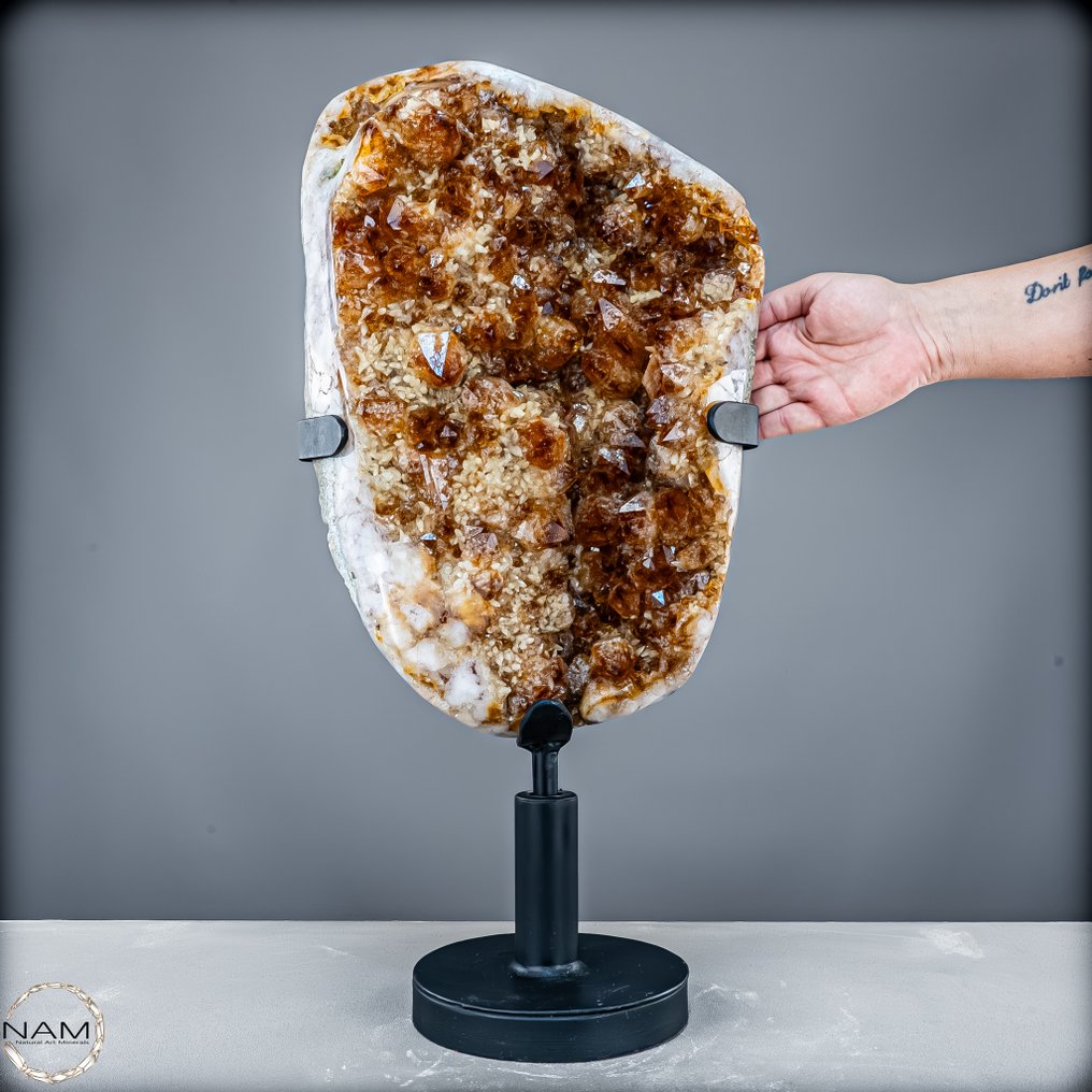 梦幻的黄水晶簇来自巴西 Citrin-Druse 14,3 公斤——在优雅的支架上散发光彩的能量- 14301.15 g #1.0