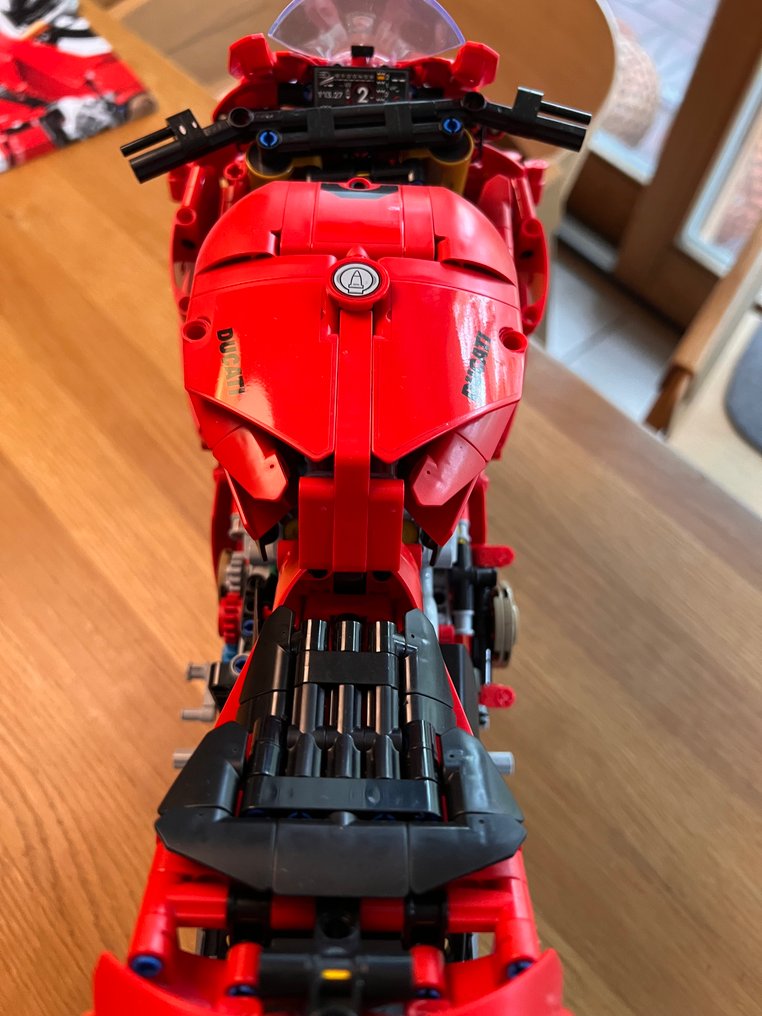 Lego - Technic - 42202 - Ducati Panigale V4S - 2020+ #4.3