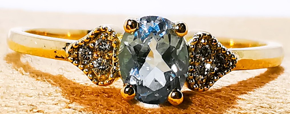 Ingen mindstepris - Ring - 14 karat Gulguld - 0.43ct. tw. Akvamarin - Diamant #4.3